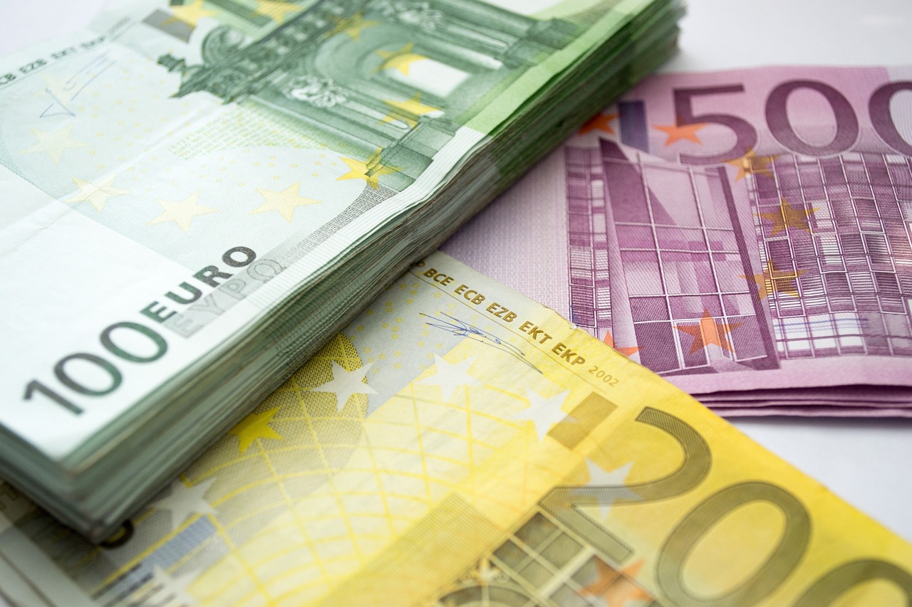 年収200万円でも投資はできる方法とは？
