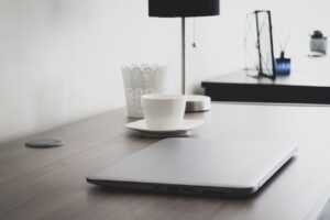 時短勤務を活用した収入の不安を投資で補える？