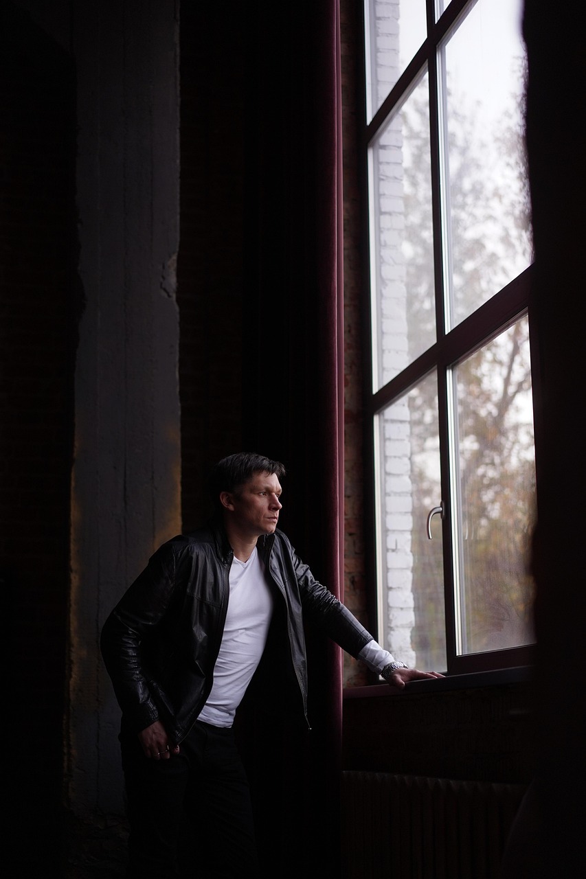 月1万円貯金から投資に回すにはどのように始めればいい？