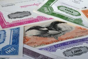 貯金ゼロから始める投資、ETFは何から始めればいい？